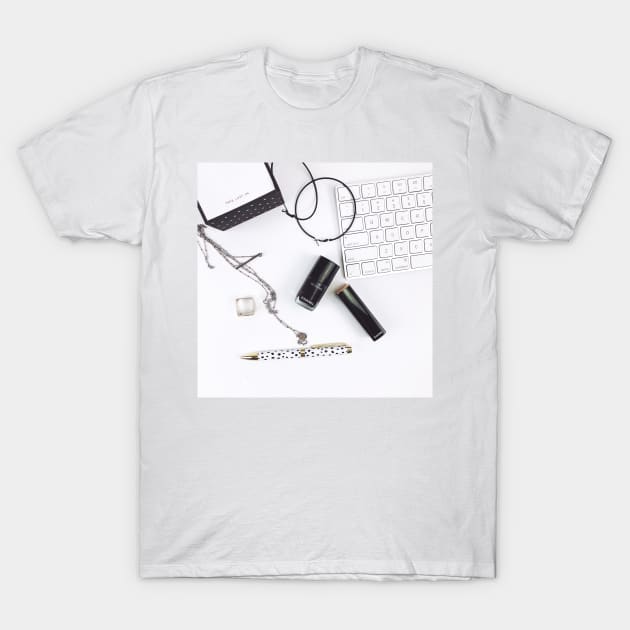 Minimalistic design T-Shirt by GenesisClothing